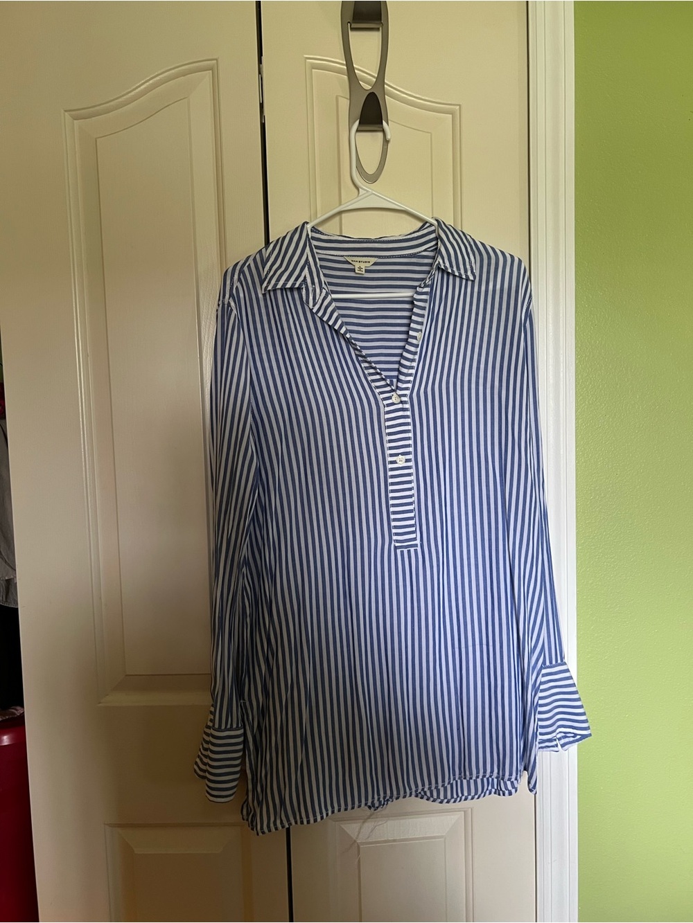Max Studio Blue and White Vertical Stripe Tunic Top